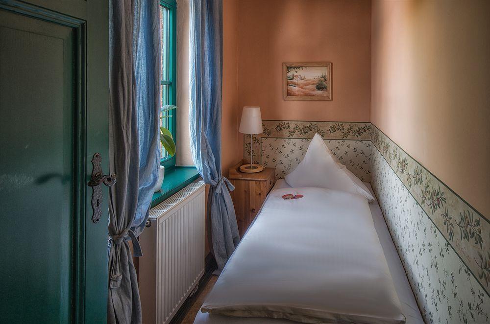 Hotel Zur Henne Naumburg  Dış mekan fotoğraf