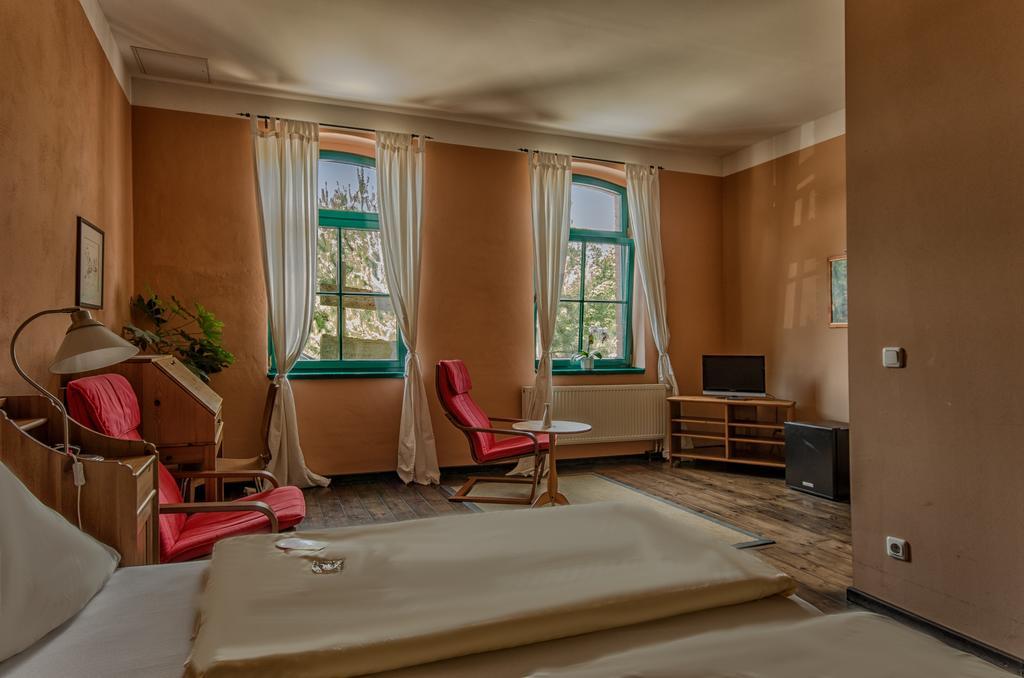 Hotel Zur Henne Naumburg  Dış mekan fotoğraf