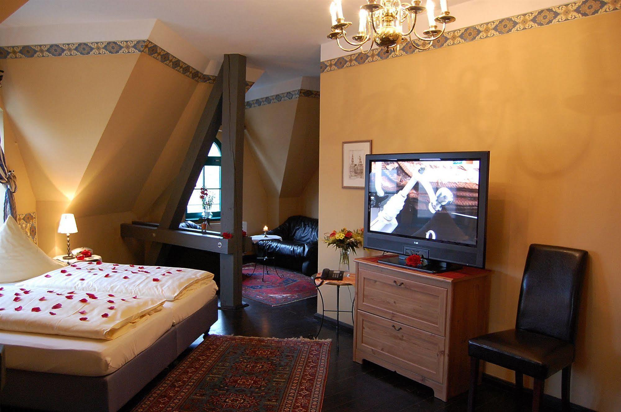 Hotel Zur Henne Naumburg  Dış mekan fotoğraf