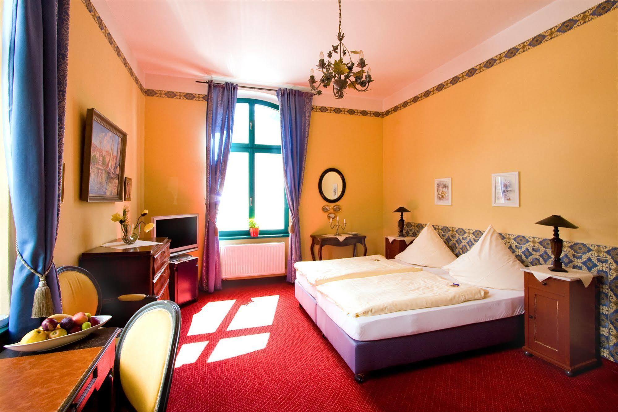 Hotel Zur Henne Naumburg  Dış mekan fotoğraf