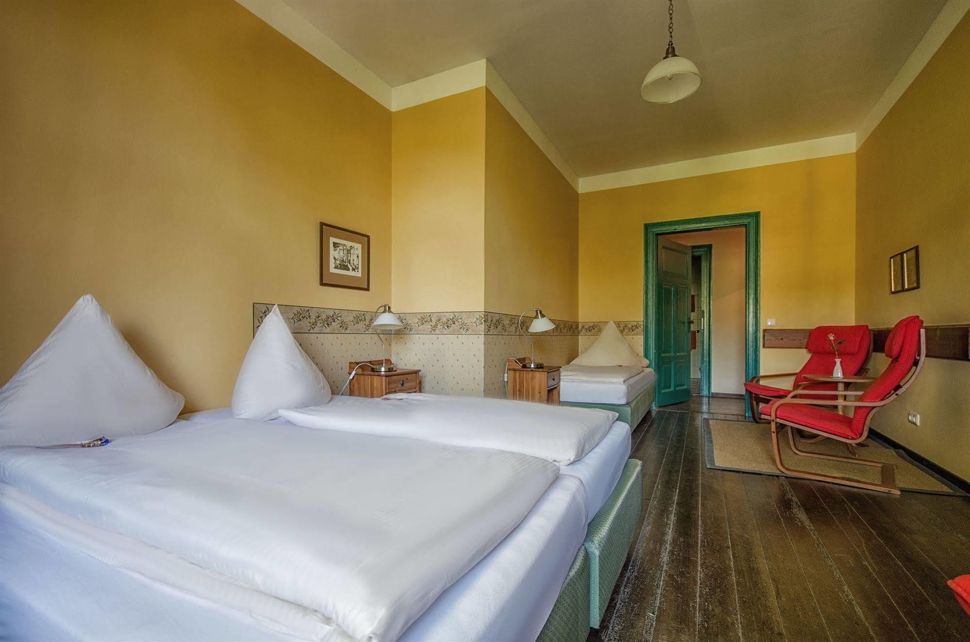 Hotel Zur Henne Naumburg  Dış mekan fotoğraf
