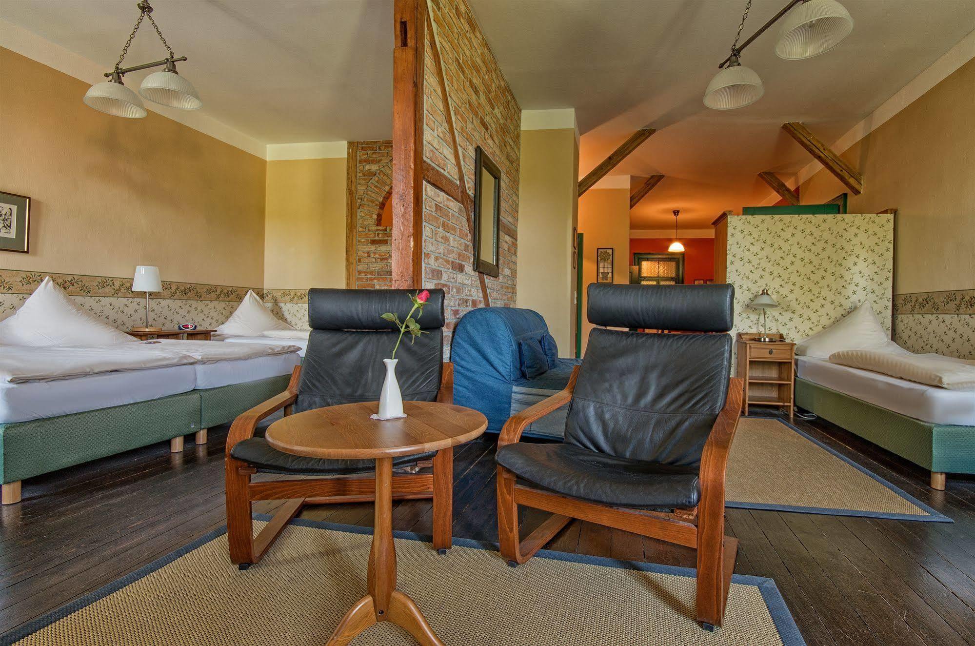 Hotel Zur Henne Naumburg  Dış mekan fotoğraf