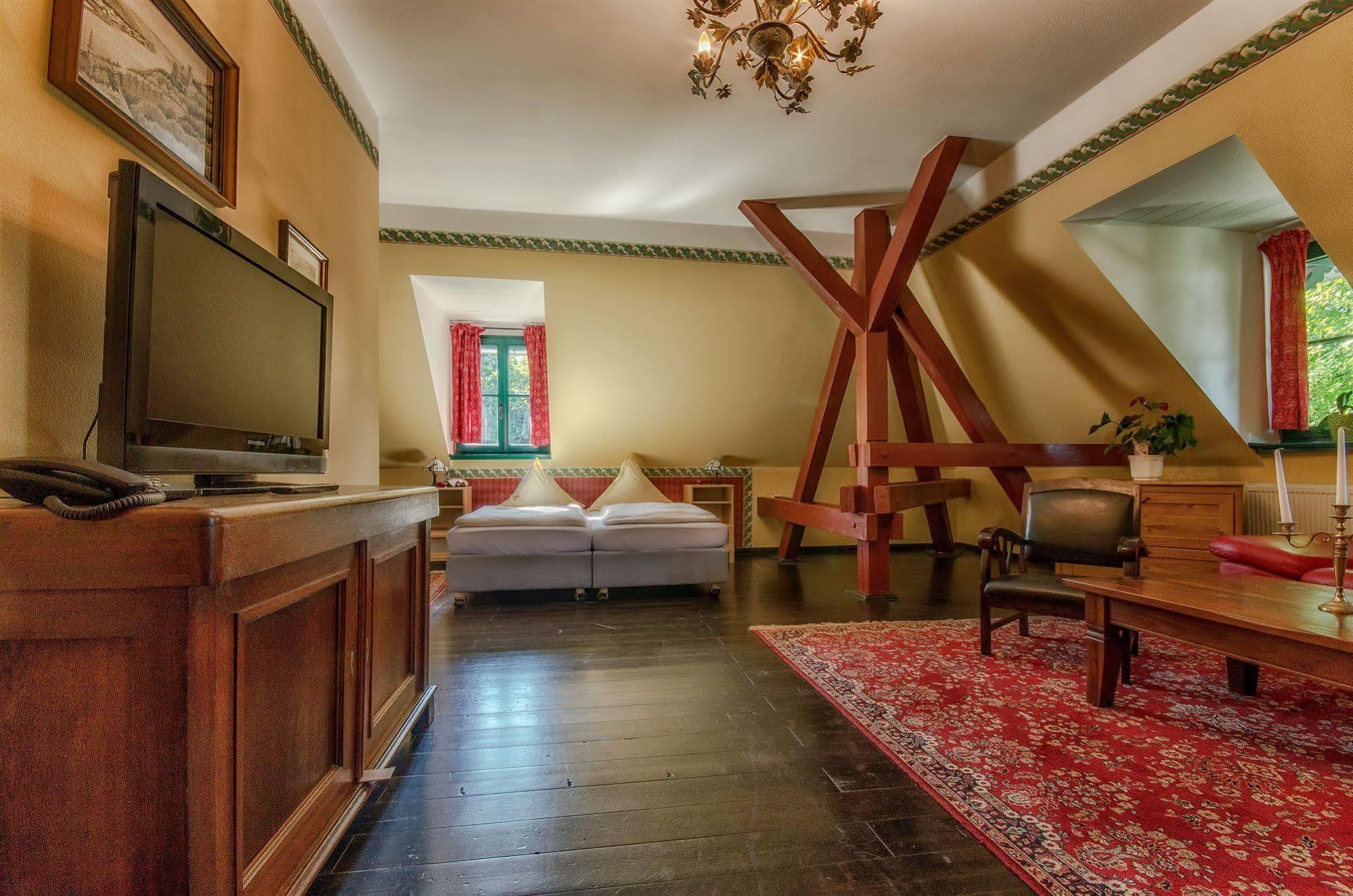 Hotel Zur Henne Naumburg  Dış mekan fotoğraf